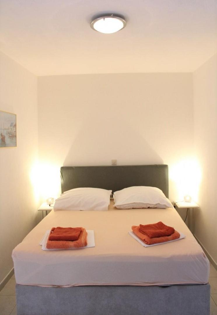 Apartment Bajuti Primošten Εξωτερικό φωτογραφία