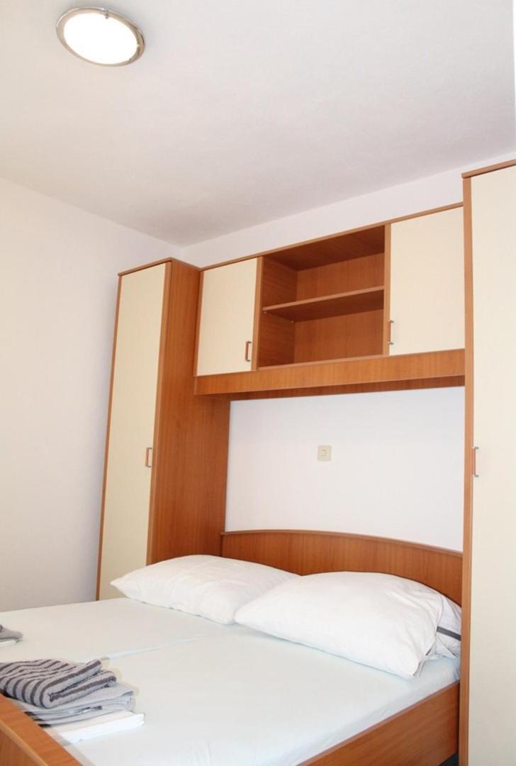 Apartment Bajuti Primošten Εξωτερικό φωτογραφία