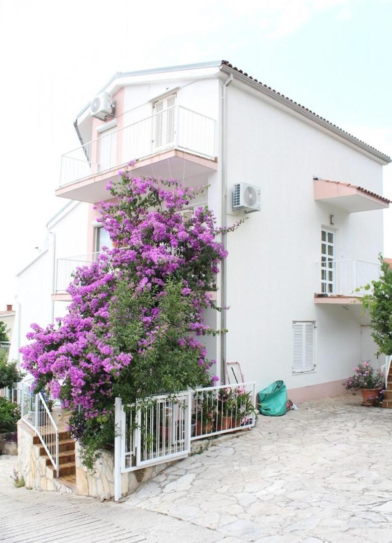 Apartment Bajuti Primošten Εξωτερικό φωτογραφία
